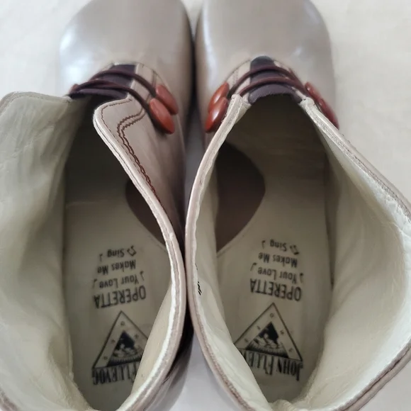 John Fluevog Prepare Joni Ankle Boots - Picture 6 of 14